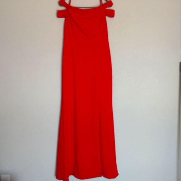 Off-Shoulder Red Evening Gown - Picture 2 of 16